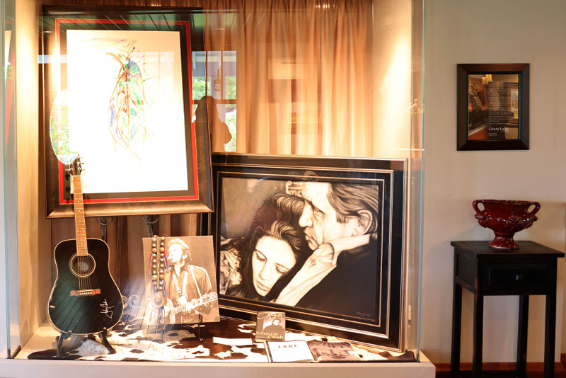 door-county-hotel-liberty-lodge-johnny-cash