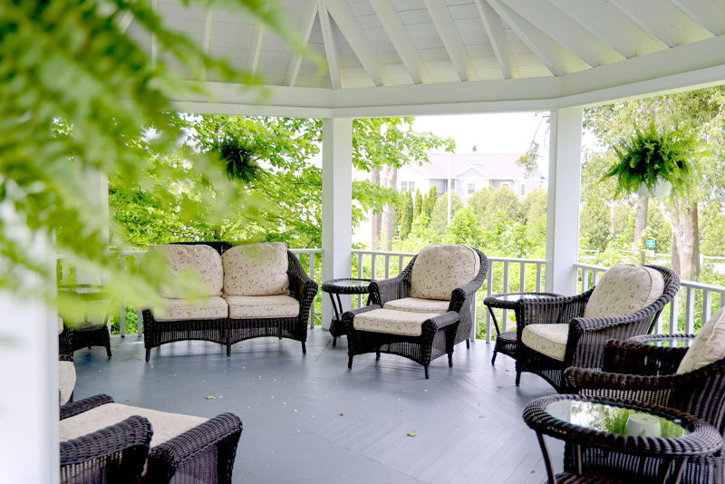 door-county-hotel-liberty-lodge-gazebo1